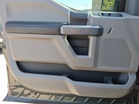 Used 2018 Ford F150 XLT AWD/4WD image 12