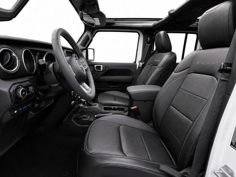 Used 2023 Jeep Wrangler Unlimited Sahara w/ Cold Weather Group AWD/4WD image 16