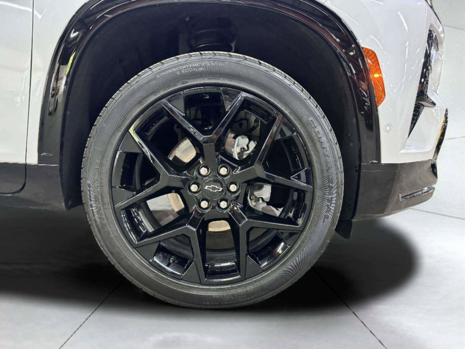 Used 2024 Chevrolet Traverse RS AWD/4WD image 44