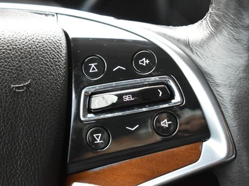 Used 2019 Cadillac Escalade Premium Luxury RWD image 16