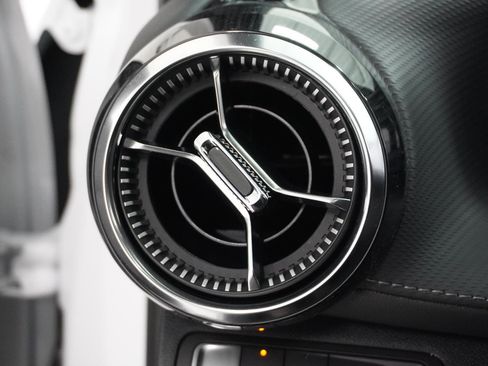 New 2026 Chevrolet Equinox LT image 17