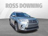 Used 2018 Toyota Highlander XLE image 3