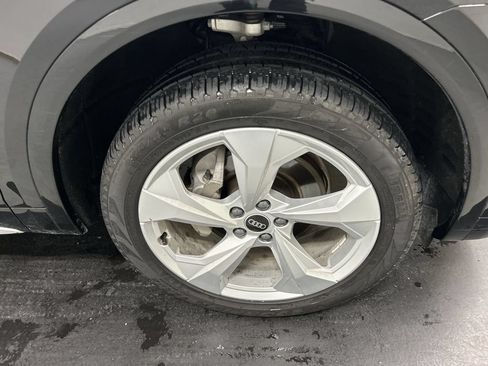 Certified 2025 Audi Q5 2.0T Premium Plus w/ Premium Plus Package AWD/4WD image 8