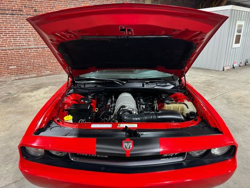 Used 2009 Dodge Challenger SRT8 w/ SRT Option Group II image 22
