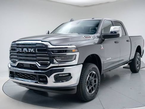 Used 2025 RAM 2500 Laramie AWD/4WD image 1