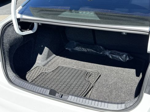 Certified 2023 Volkswagen Jetta GLI Autobahn image 37