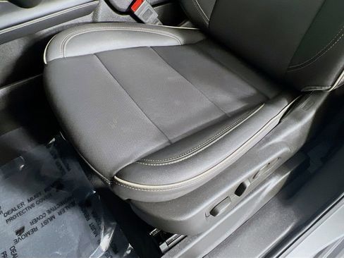 Certified 2024 Chevrolet Suburban Premier w/ Premium Package image 19