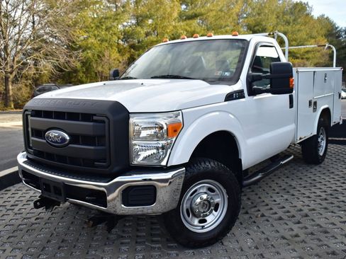 Used 2013 Ford F250 XL w/ PWR Equipment Group image 4