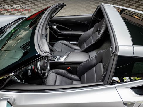 Used 2019 Chevrolet Corvette Stingray Coupe RWD image 77