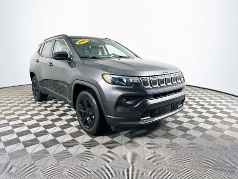 Certified 2022 Jeep Compass Latitude w/ Convenience Group image 2
