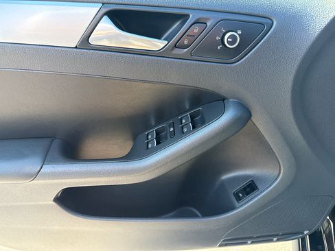 Used 2014 Volkswagen Jetta GLI Autobahn FWD image 10