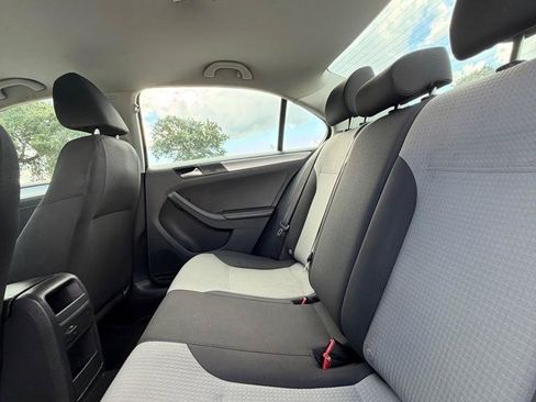 Used 2017 Volkswagen Jetta S FWD image 13