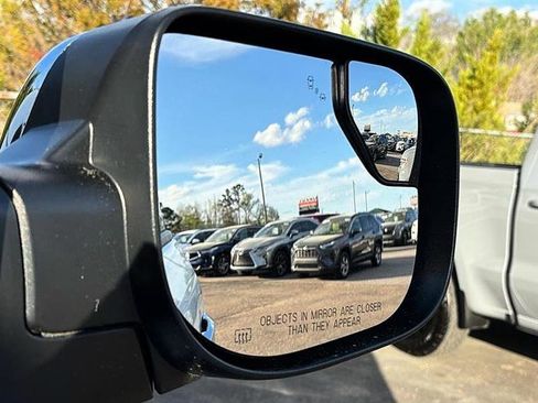 Used 2024 Nissan Titan Platinum Reserve w/ Moonroof Package image 77