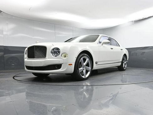 Used 2016 Bentley Mulsanne Speed image 32