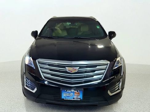 Used 2017 Cadillac XT5 FWD image 5