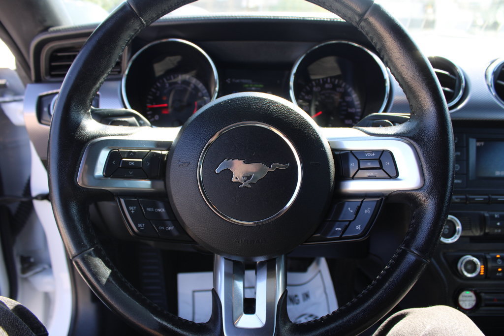 Used 2017 Ford Mustang GT w/ Black Accent Package RWD image 26