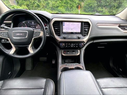 Used 2023 GMC Acadia Denali FWD image 16