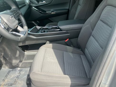 Used 2026 Chevrolet Equinox LT w/ Midnight Edition image 9