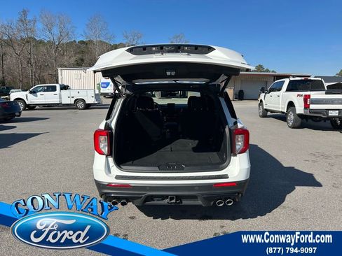 Used 2022 Ford Explorer ST w/ Equipment Group 401A image 8