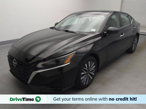 Used 2023 Nissan Altima 2.5 SV w/ SV Premium Package AWD/4WD image 1