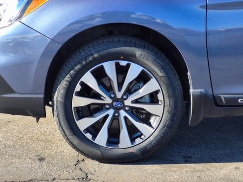 Used 2017 Subaru Outback 2.5i Limited image 25