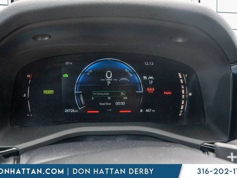 Used 2025 Toyota Camry SE FWD image 8