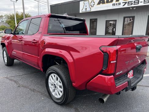 Used 2024 Toyota Tacoma SR5 image 8
