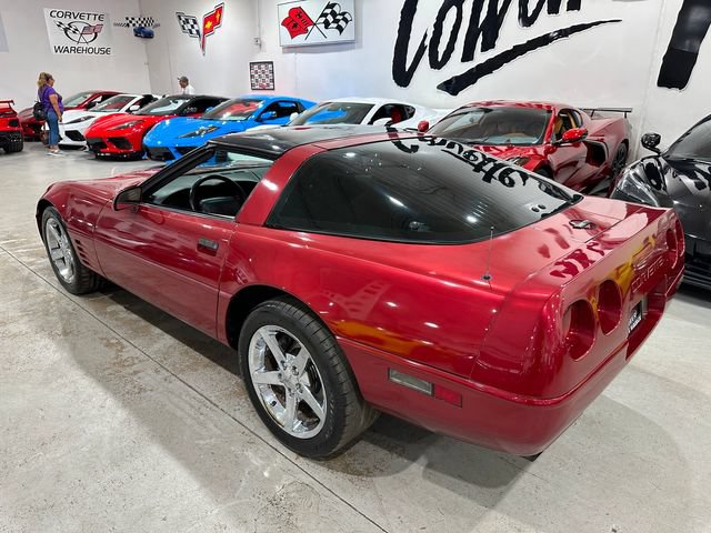 Used 1994 Chevrolet Corvette Coupe RWD image 23