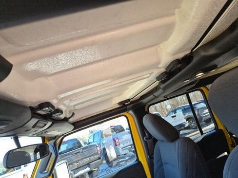 Used 2019 Jeep Wrangler Unlimited Sport S image 25