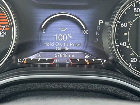 Used 2020 Jeep Cherokee Limited image 28