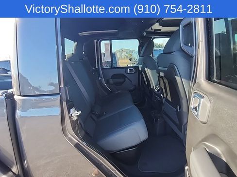 Used 2026 Jeep Gladiator Rubicon w/ Steel Power Dome Hood Package AWD/4WD image 29