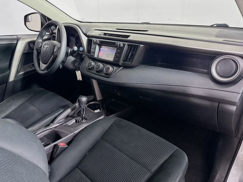 Used 2016 Toyota RAV4 LE image 28