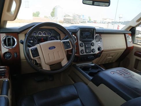 Used 2015 Ford F250 King Ranch w/ FX4 Off-Road Package AWD/4WD image 24