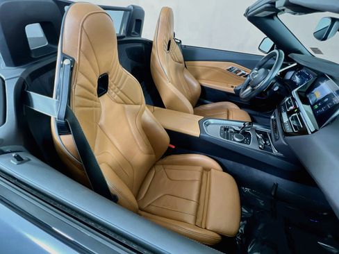 Used 2022 BMW Z4 M40i w/ Premium Package RWD image 25