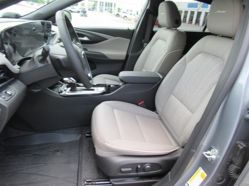 New 2026 Buick Envista Preferred FWD image 19