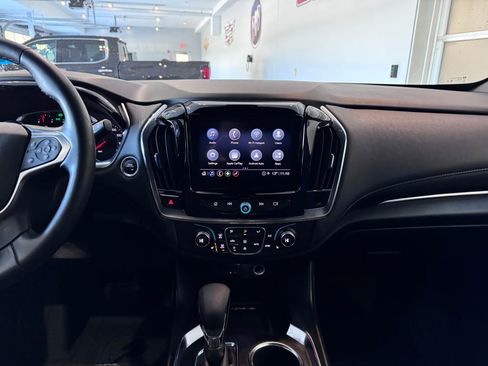 Certified 2023 Chevrolet Traverse LT w/ LPO, Floor Liner Package image 18