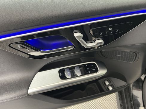 New 2025 Mercedes-Benz GLC 350e 4MATIC image 20