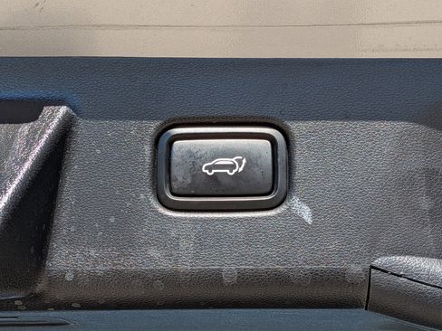 Used 2023 Hyundai Tucson Limited image 14