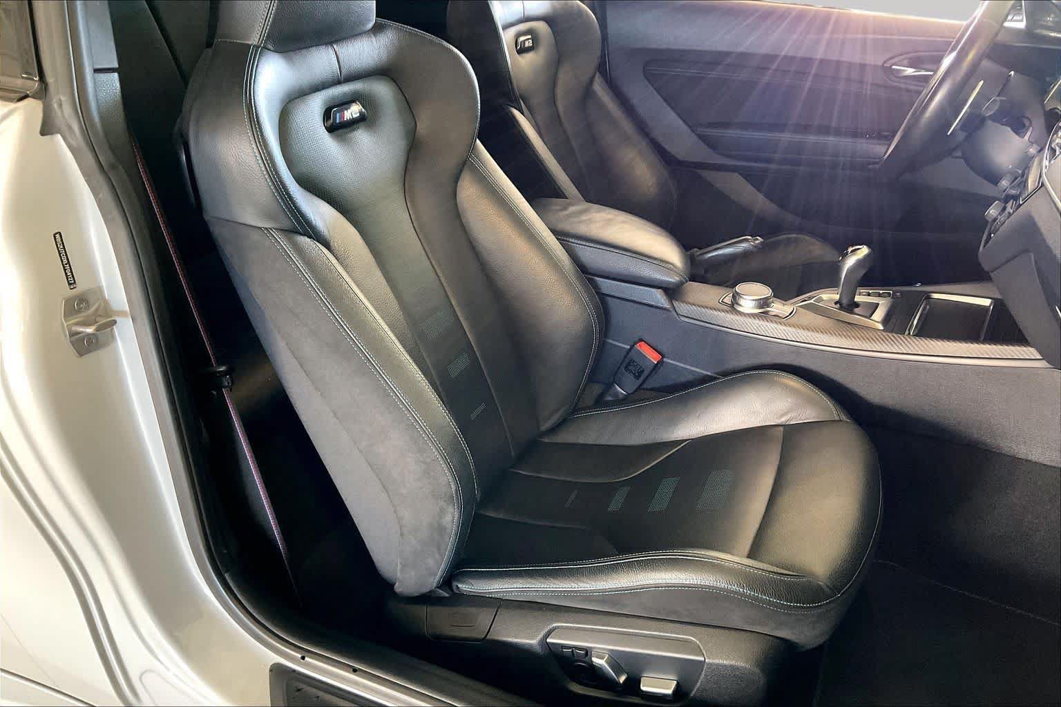 Used 2020 BMW M2 Competition w/ Executive Package RWD image 8