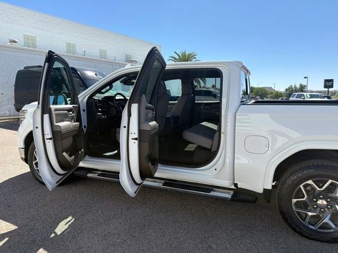 Used 2024 GMC Sierra 1500 SLT w/ SLT Premium Plus Package AWD/4WD image 35
