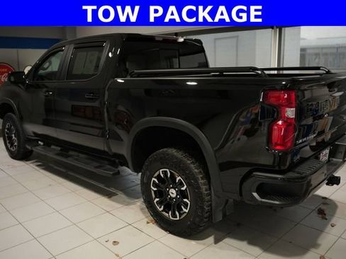 Used 2024 Chevrolet Silverado 1500 ZR2 image 4