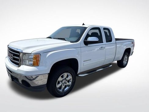 Used 2013 GMC Sierra 1500 SLE w/ Power Tech Package AWD/4WD image 2