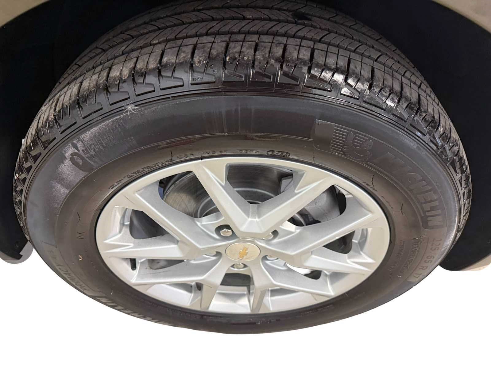 Used 2024 Chevrolet Equinox LT FWD image 12