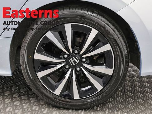 Used 2022 Honda Civic EX image 32