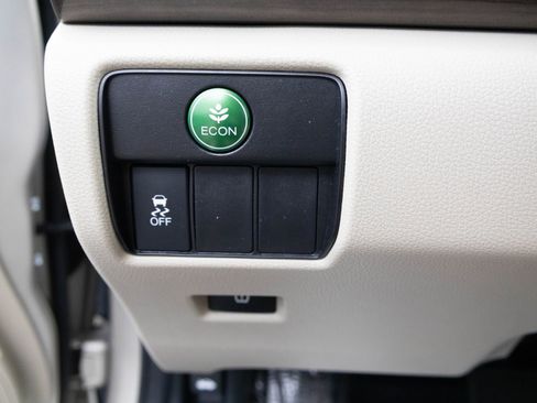 Used 2017 Honda Accord EX-L image 17