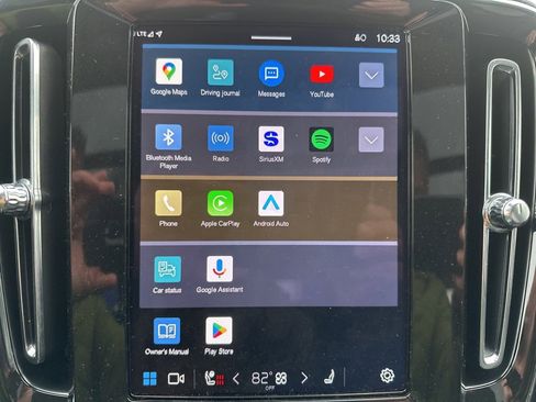 Certified 2025 Volvo XC40 B5 Core image 29