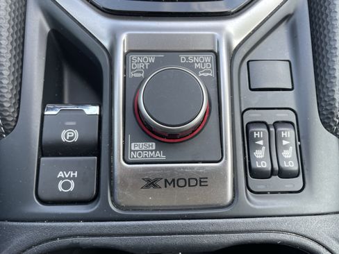 Certified 2024 Subaru Forester Limited w/ Convenience Package image 31