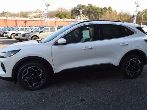 New 2026 Ford Escape Platinum w/ Premium Technology Package AWD/4WD image 6