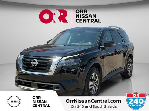 Used 2025 Nissan Pathfinder SL FWD image 1