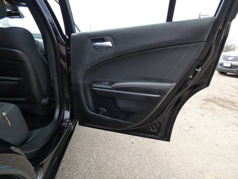 Used 2018 Dodge Charger GT image 13